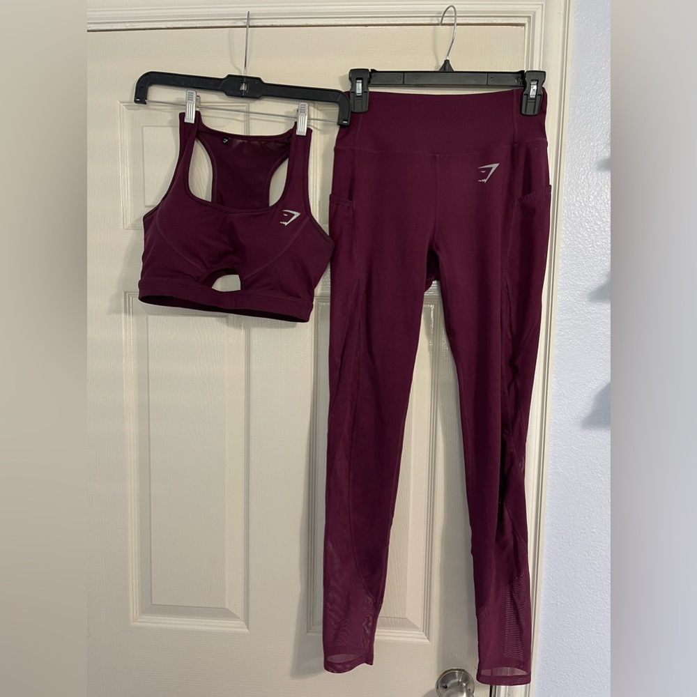 Gym Shark Set - Legging & Sports Bra